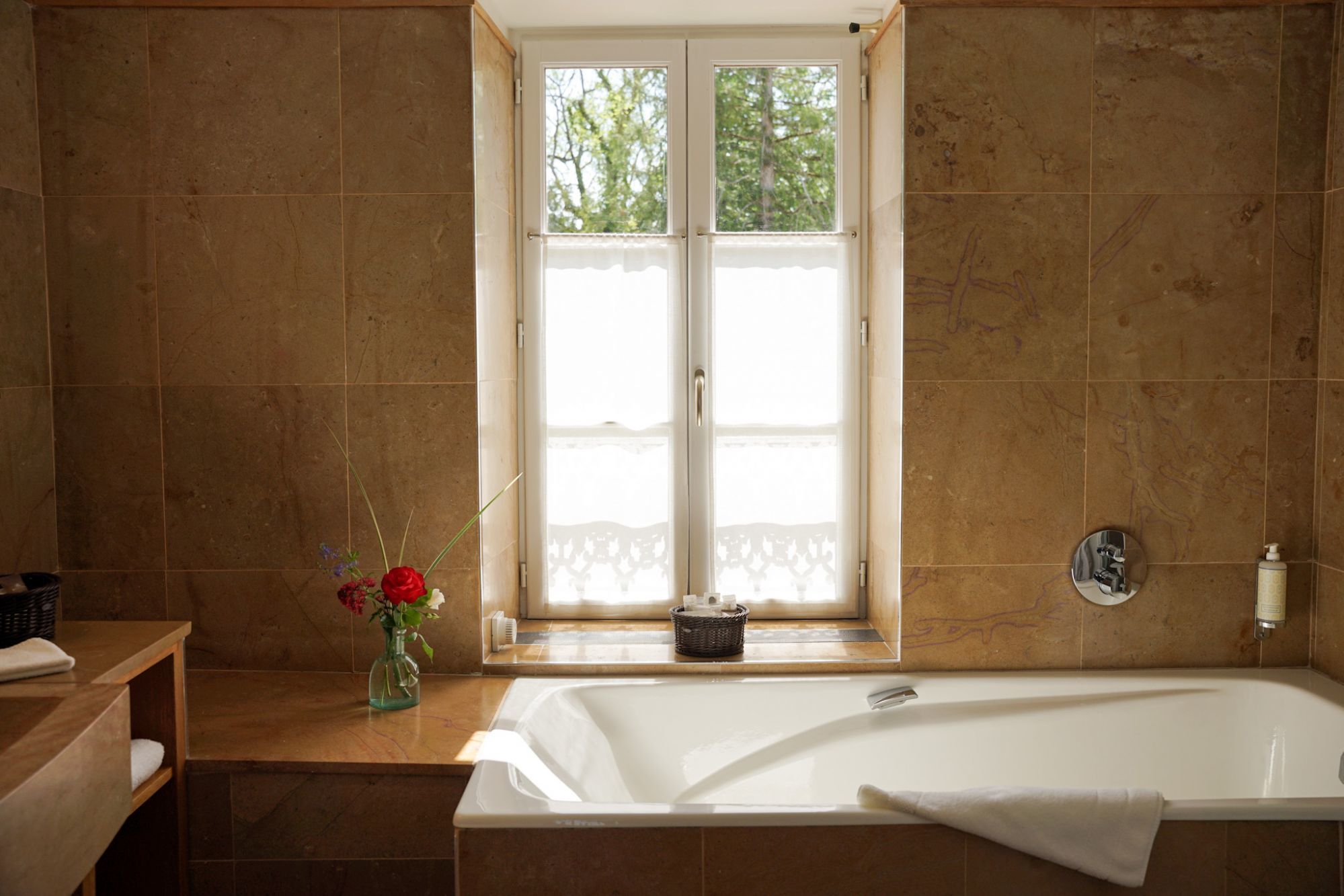 Hostellerie de Levernois &copy;Maison Kalos